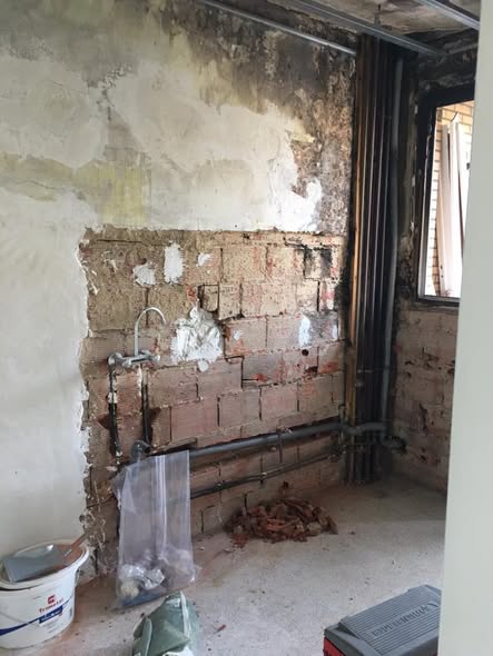 43195914_2181689652089512_7903696829252894720_n